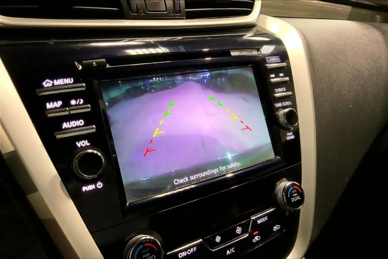 Nissan Murano снимка Nissan Murano