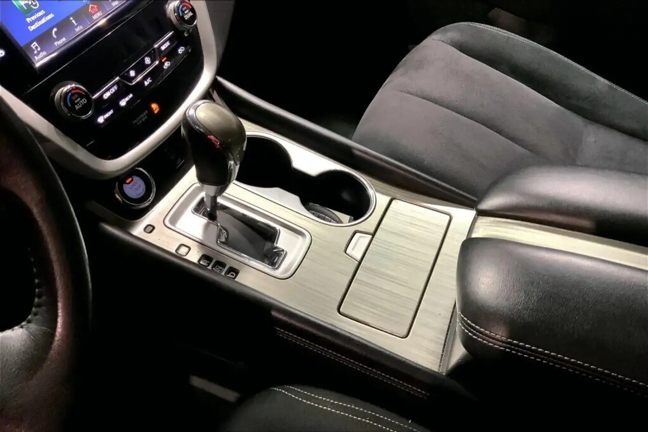 Nissan Murano снимка Nissan Murano