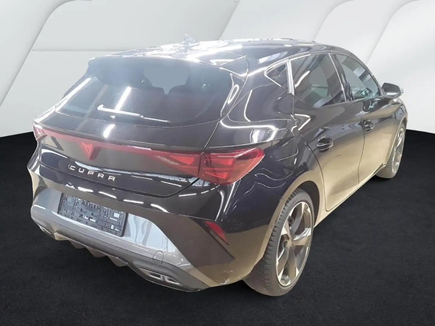 CUPRA Leon 1.5 eTSI DSG LED NAVI KAMERA KESSY WP Schwarz - 2