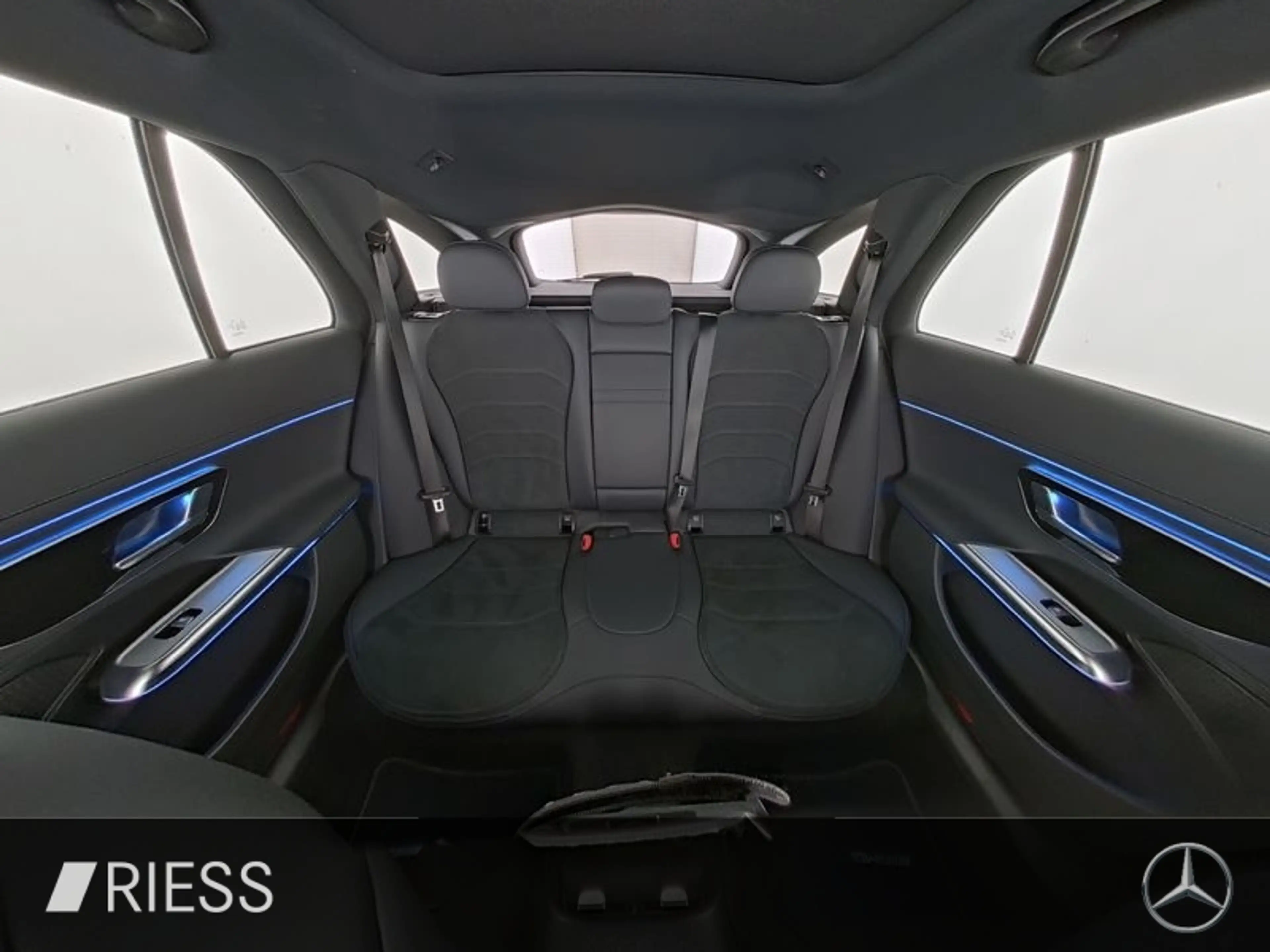 Mercedes-Benz E 200 T-Modell AHK AUT Kam. KeyLess KlimaA LED — photo 8