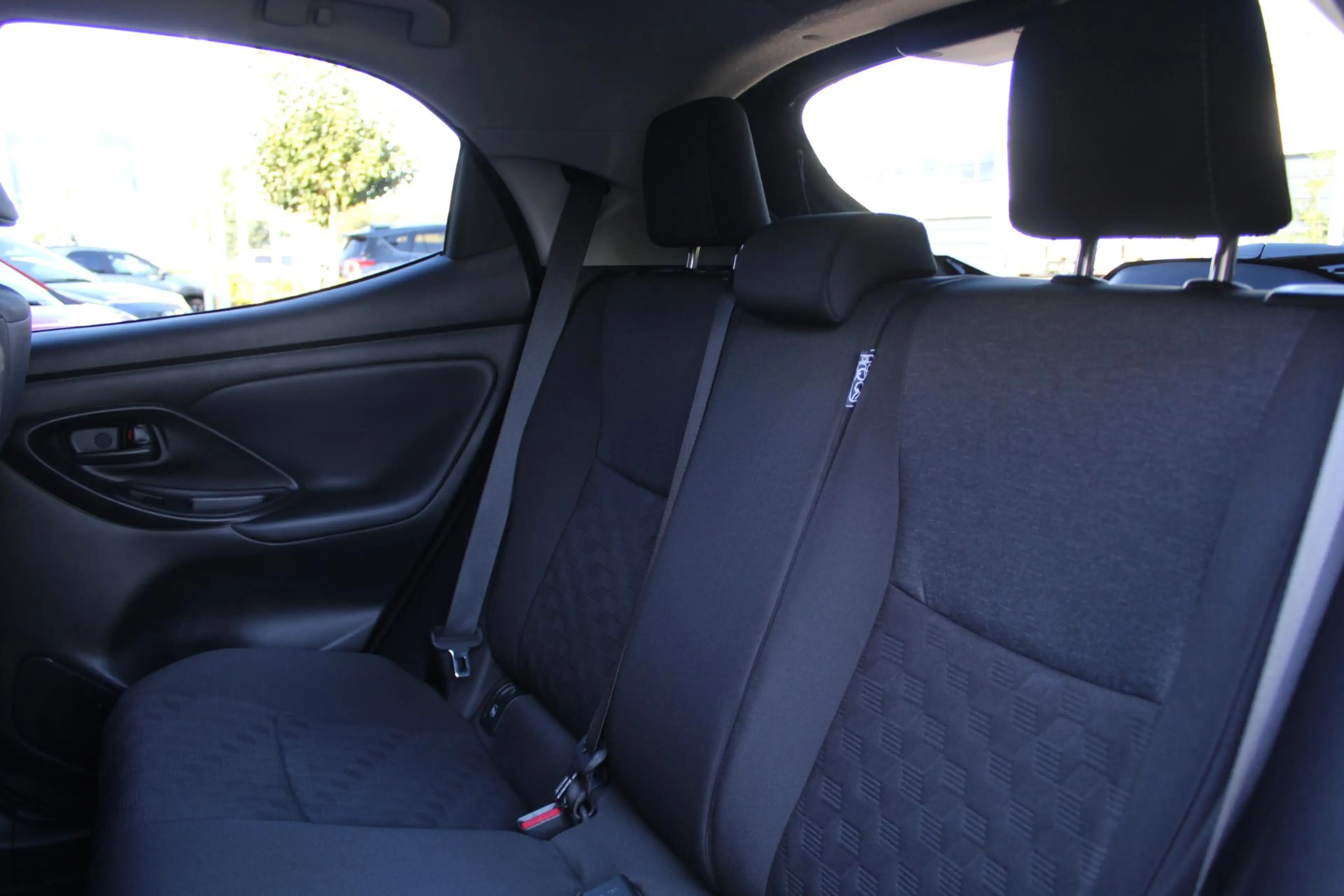 Toyota Yaris 1.5 Hybrid 115 Dynamic — photo 15