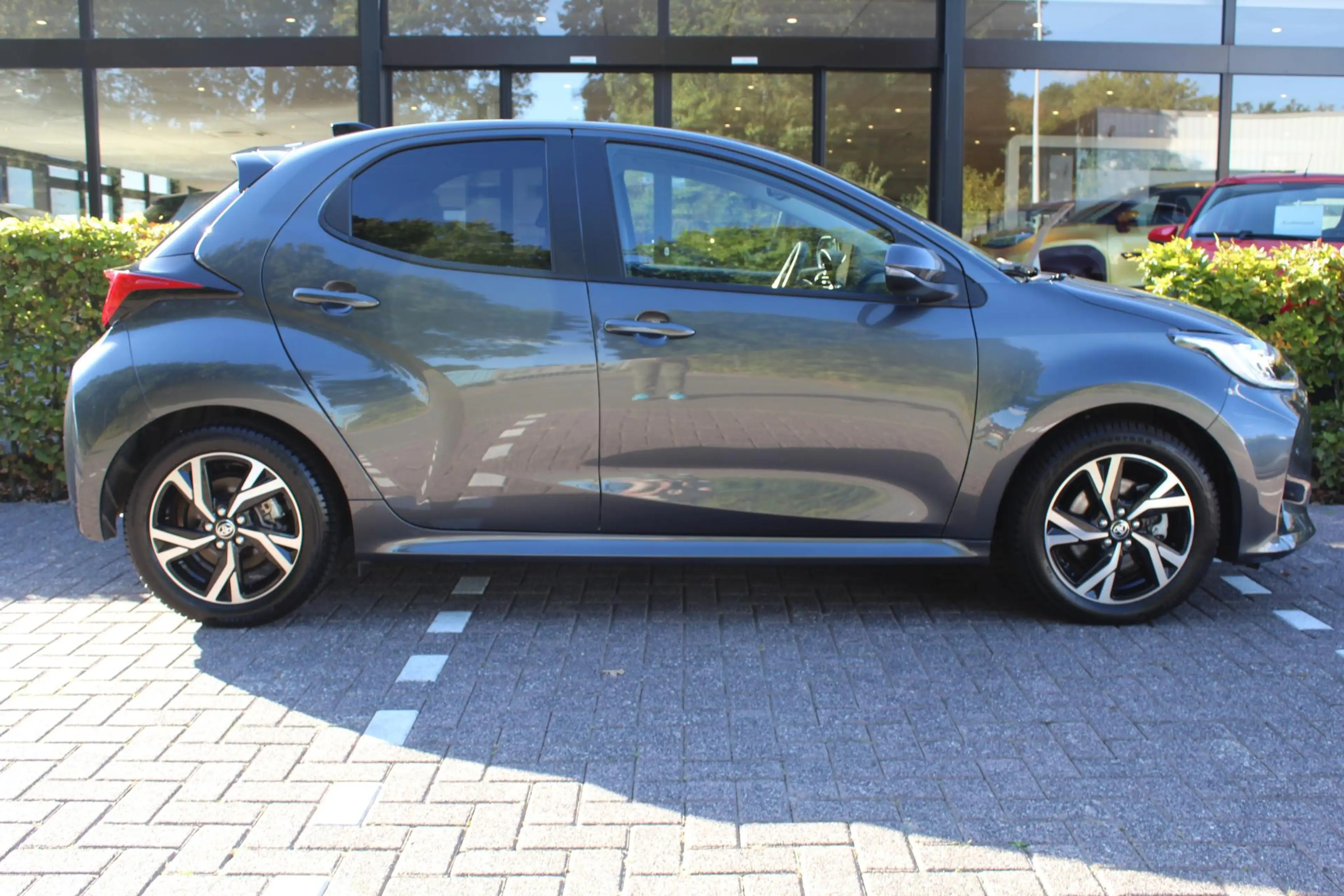 Toyota Yaris 1.5 Hybrid 115 Dynamic — photo 7