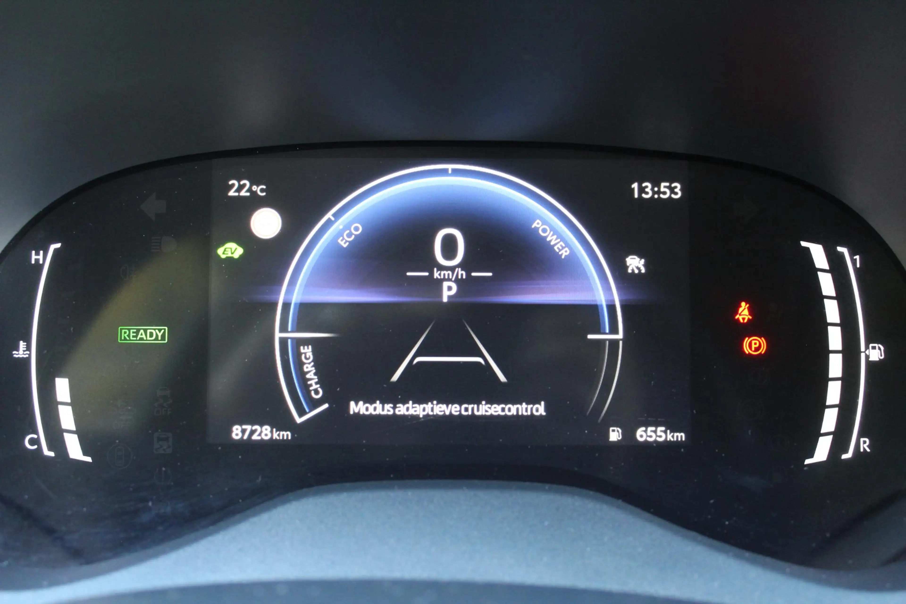 Toyota Yaris 1.5 Hybrid 115 Dynamic — photo 18