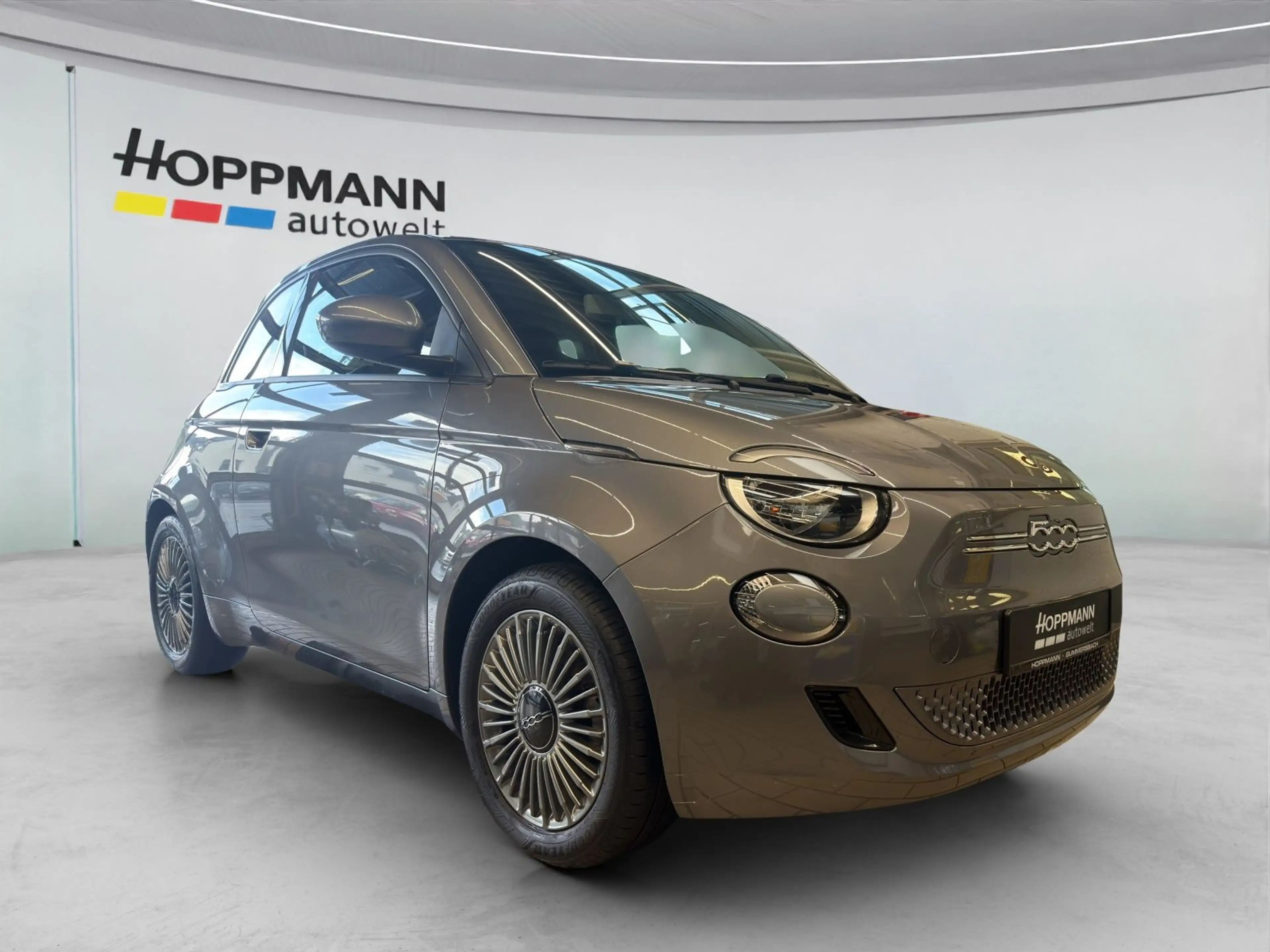 Fiat 500e Icon — photo 3