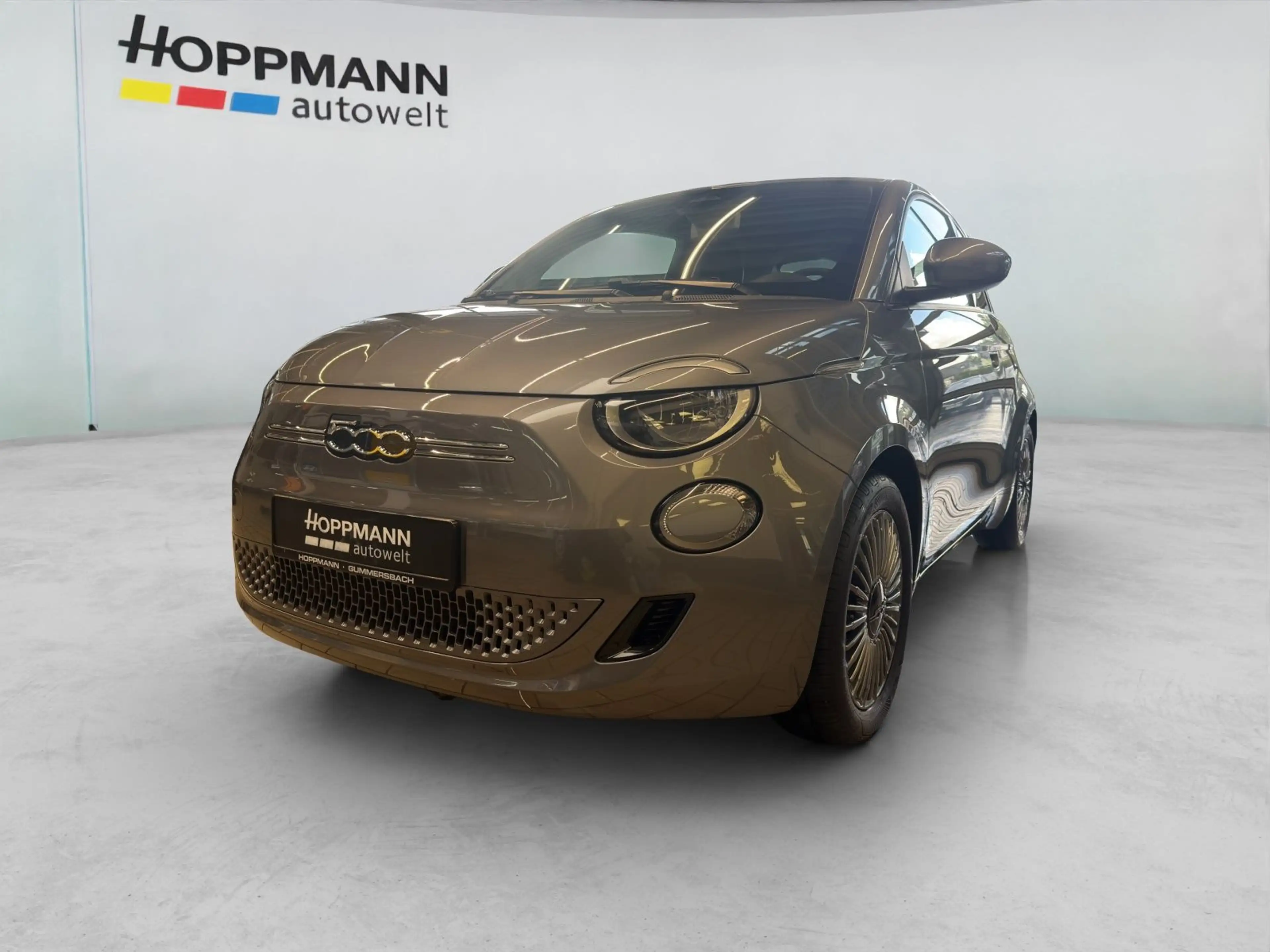 Fiat 500e Icon — photo 2