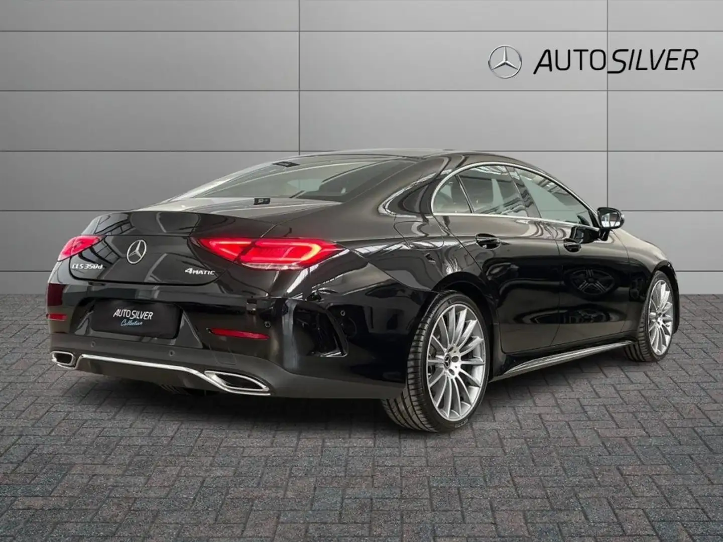 Mercedes-Benz CLS 350 d 4Matic Premium Zwart - 2