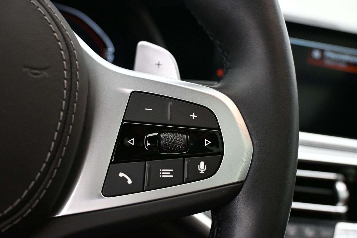 2022 BMW X6 40i x-DRIVE PREMIUM ESSENTIAL, M CARBON PACKAGE, P thumb 13
