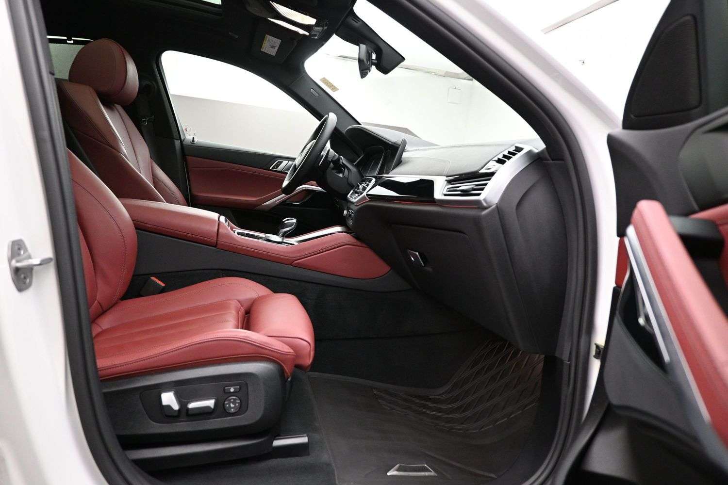 2022 BMW X6 40i x-DRIVE PREMIUM ESSENTIAL, M CARBON PACKAGE, P thumb 36