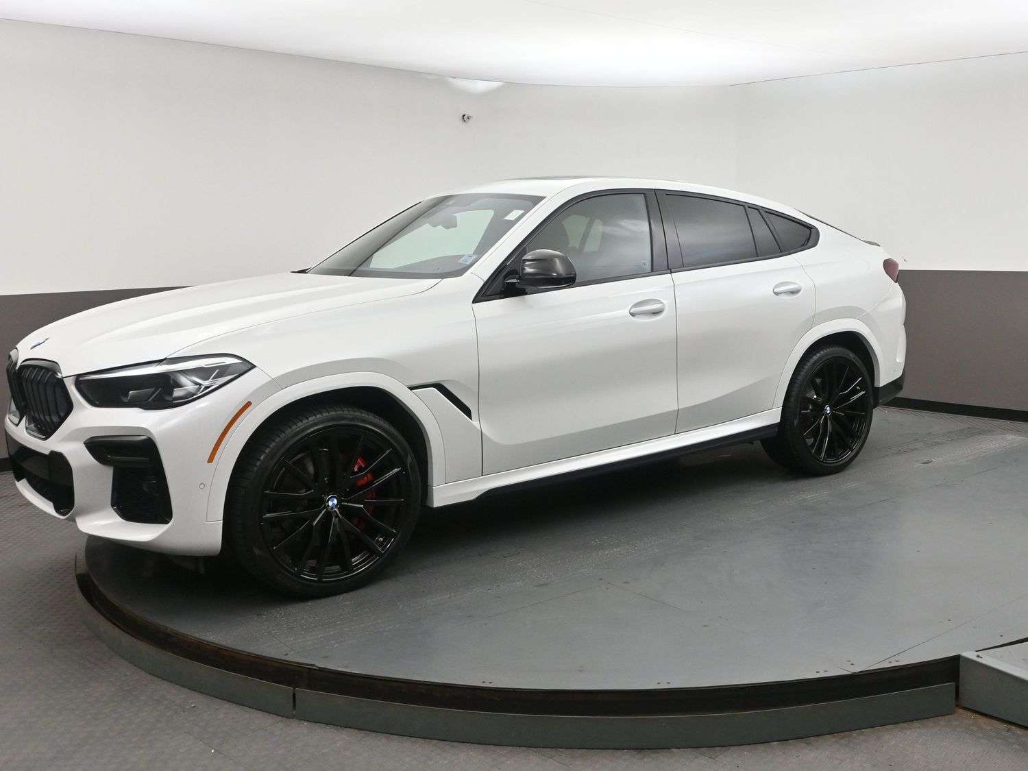 2022 BMW X6 40i x-DRIVE PREMIUM ESSENTIAL, M CARBON PACKAGE, P alt 4