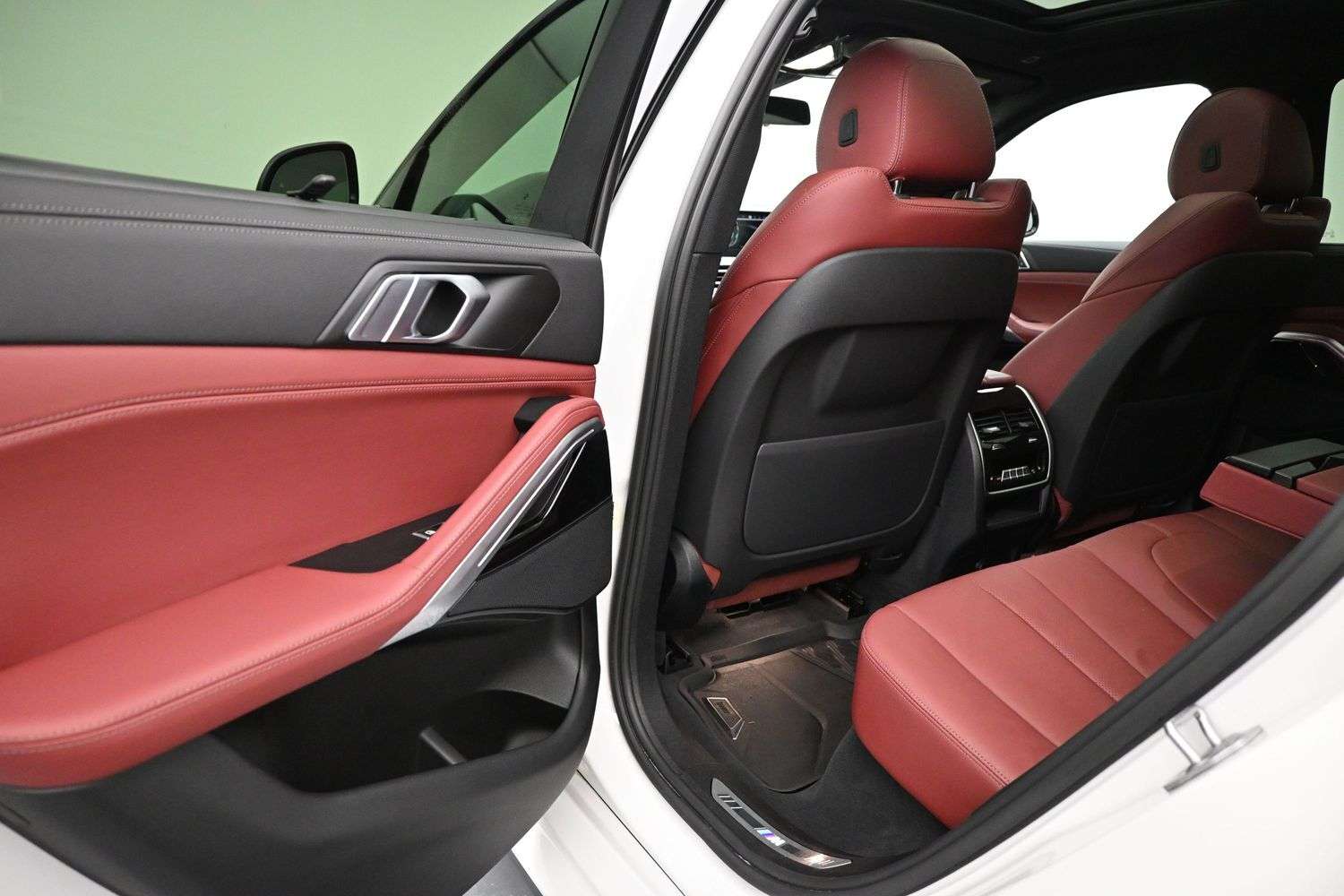 2022 BMW X6 40i x-DRIVE PREMIUM ESSENTIAL, M CARBON PACKAGE, P thumb 26