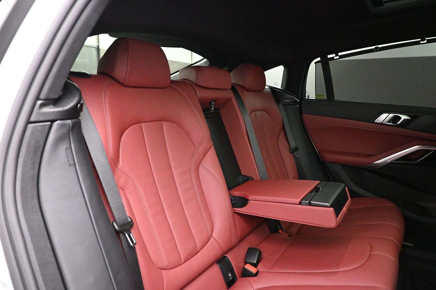 2022 BMW X6 40i x-DRIVE PREMIUM ESSENTIAL, M CARBON PACKAGE, P thumb 34