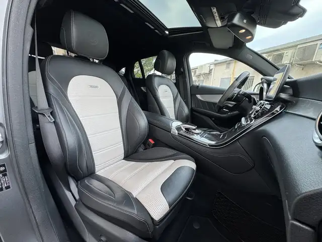 Mercedes-Benz GLC view 11