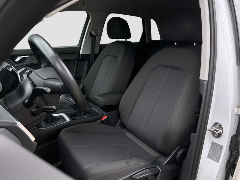 Audi Q3 35 TFSI Pro Line | LED | Cruise Adaptive | Clima | — photo 8