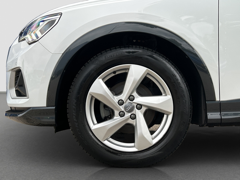 Audi Q3 35 TFSI Pro Line | LED | Cruise Adaptive | Clima | — photo 7