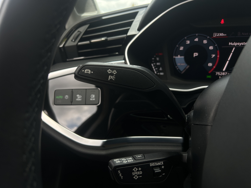 Audi Q3 35 TFSI Pro Line | LED | Cruise Adaptive | Clima | — photo 15