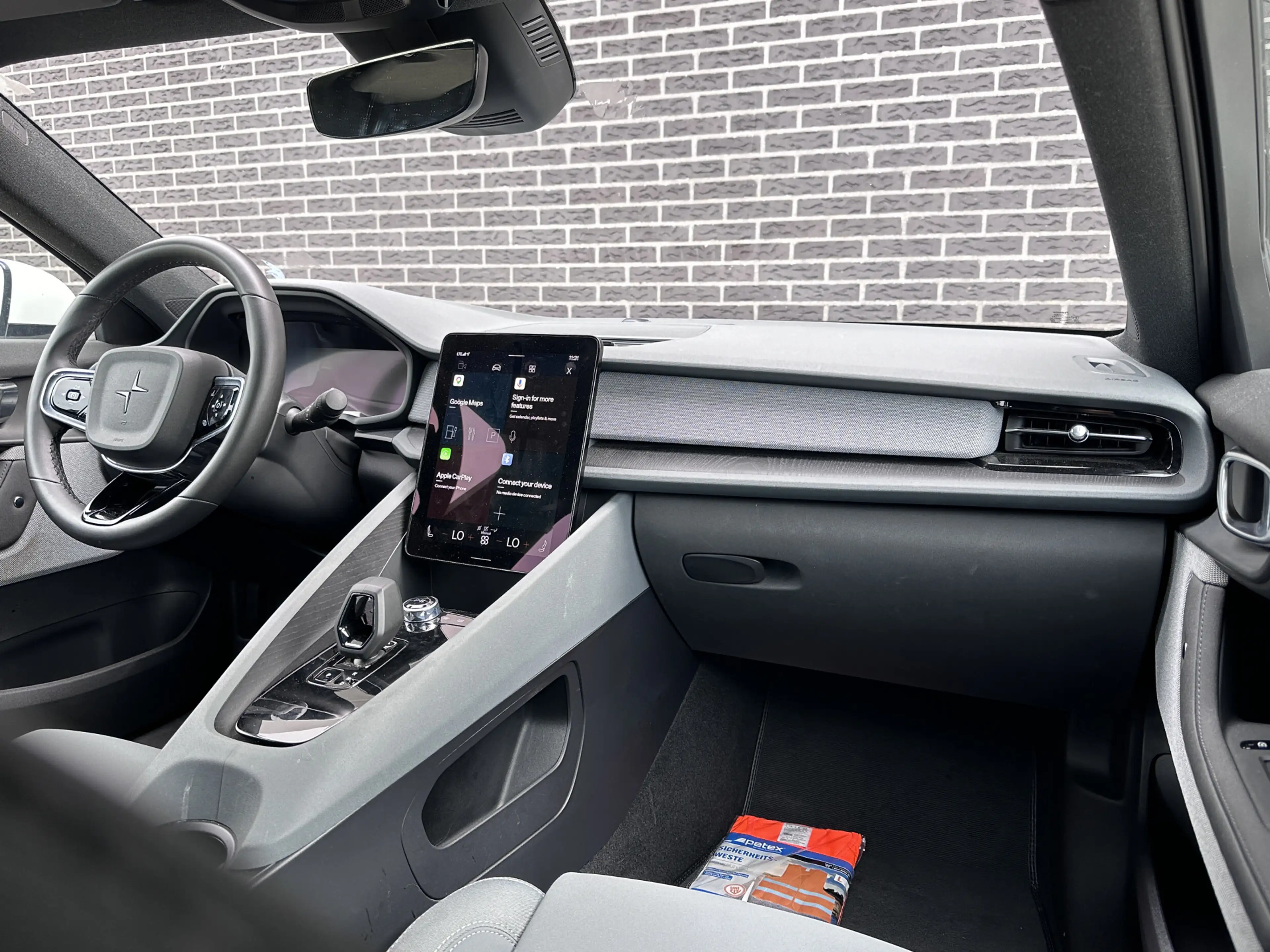 Polestar 2 Standard Range Single Motor 63kWh | Camera | Googl — photo 9