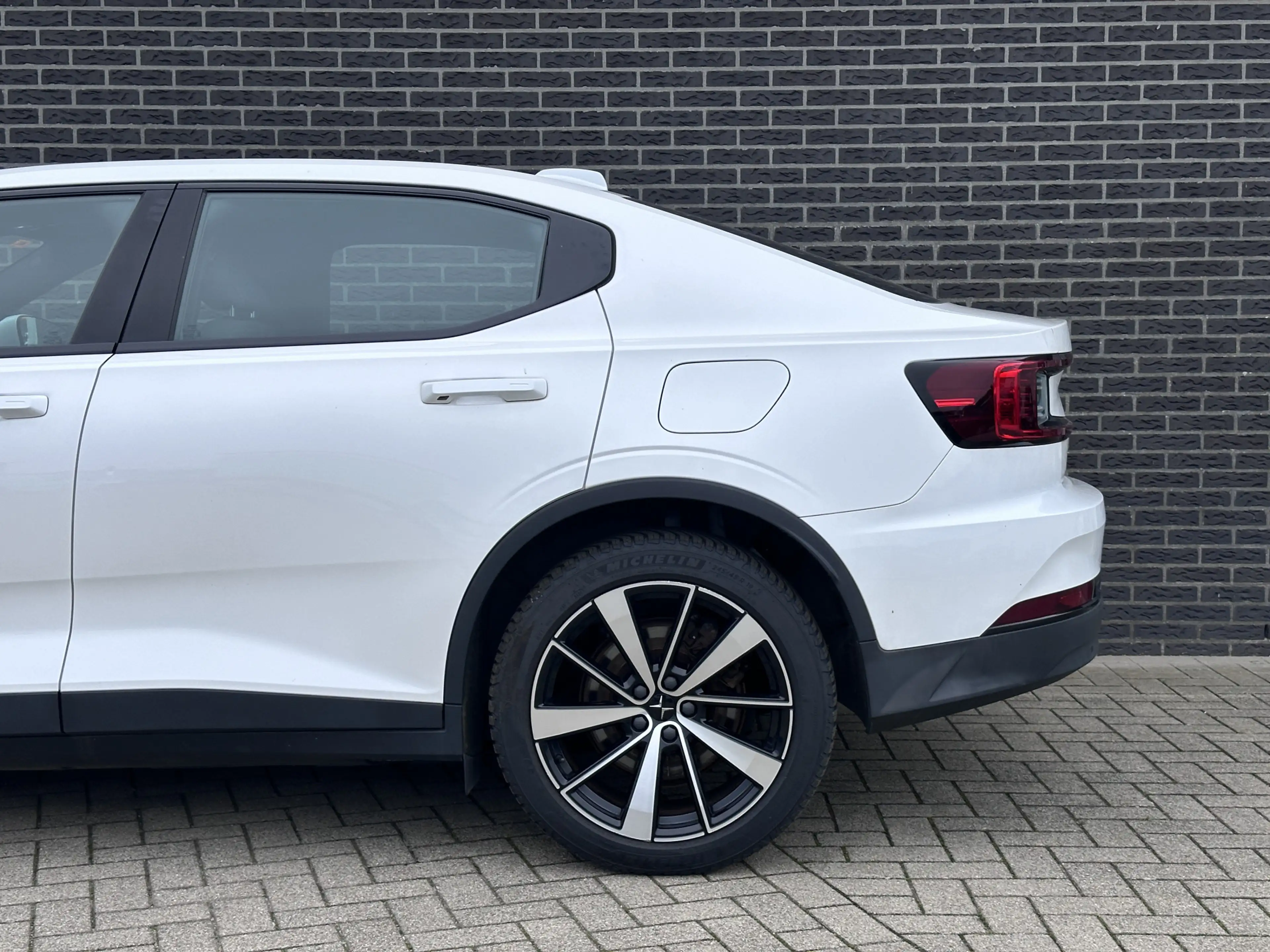 Polestar 2 Standard Range Single Motor 63kWh | Camera | Googl — photo 8