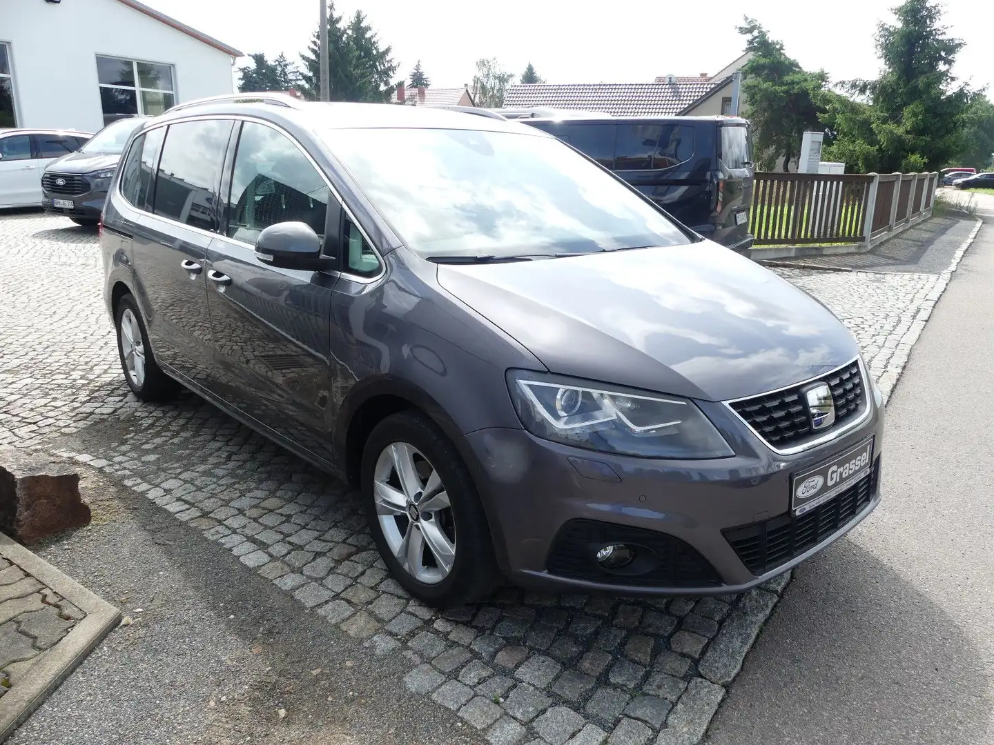 SEAT Alhambra Xcellence Gelb - 2