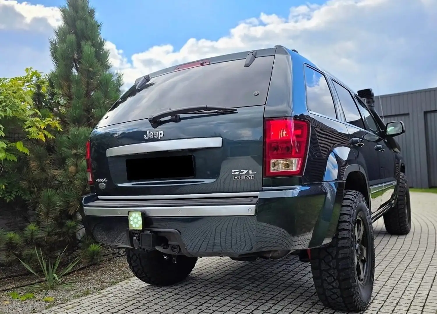 Jeep Grand Cherokee Grand Cherokee 5.7 V8 HEMI Automatik Overland Зелений - 2