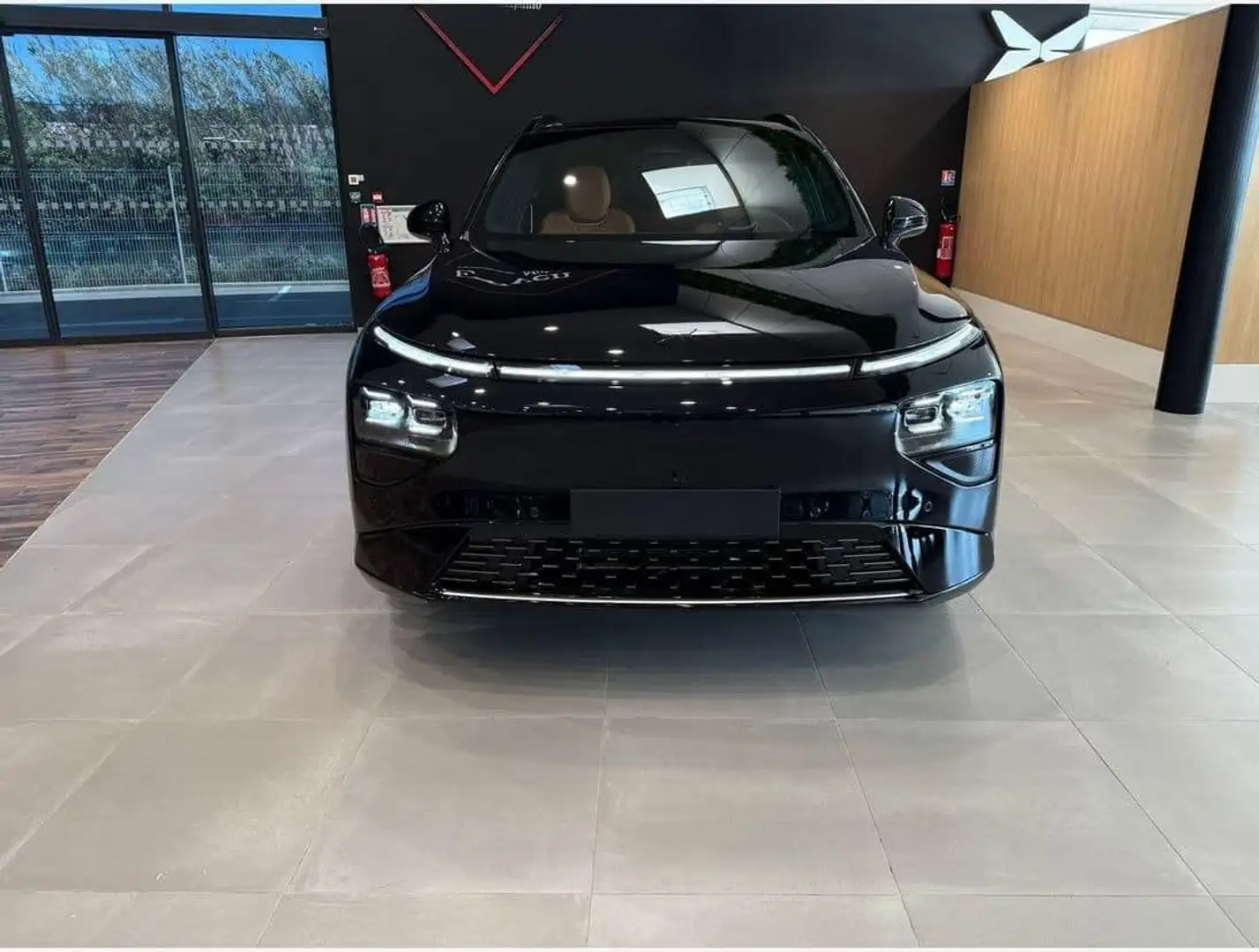 Xpeng G9 551 98 KWH LONG RANGE AWD PERFORMANCE Schwarz - 2