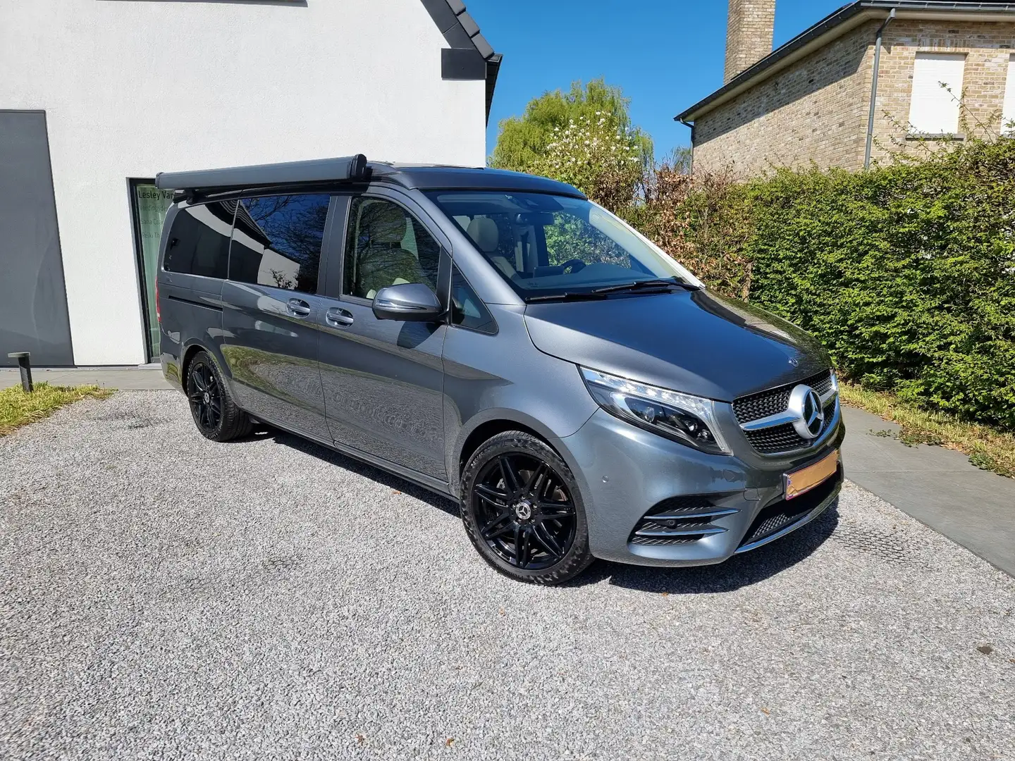 Mercedes-Benz Marco Polo 300 d 4MATIC Gris - 2