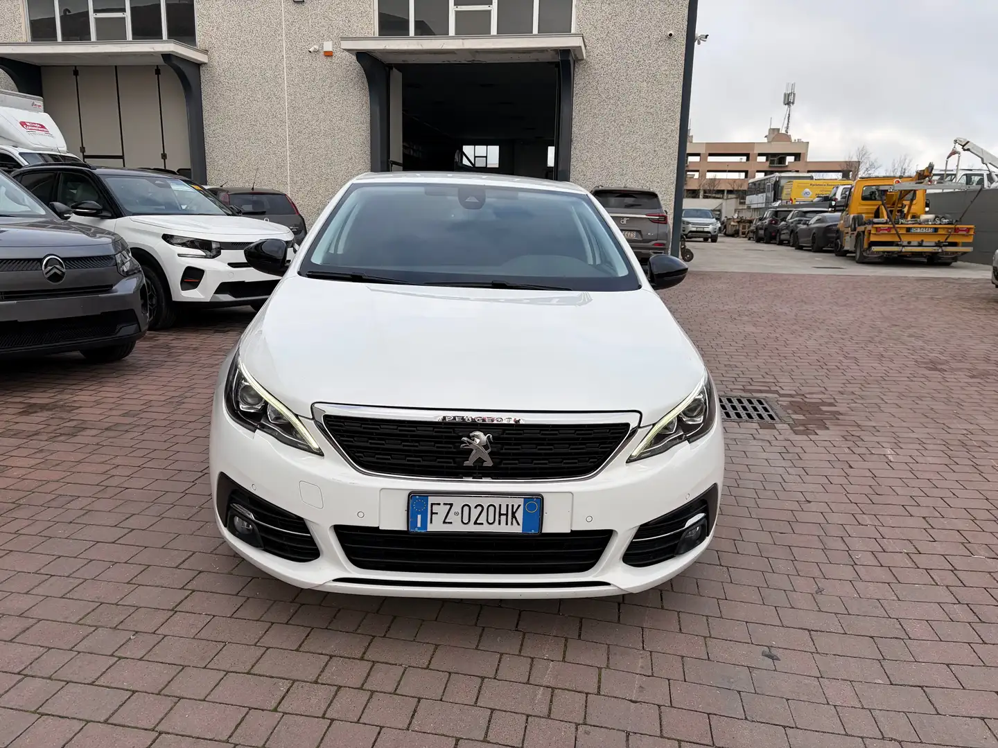 Peugeot 308 308 II 2018 5p 1.5 bluehdi Allure s Blanc - 2