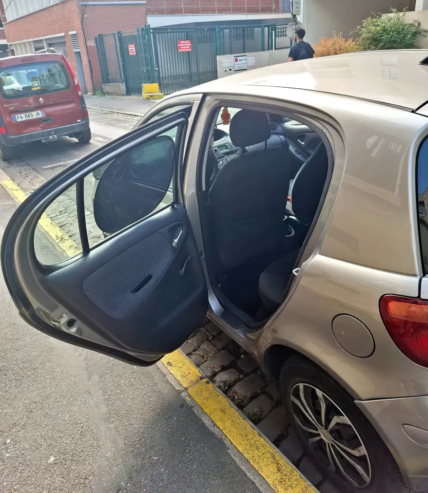 Toyota Yaris Yaris — photo 3