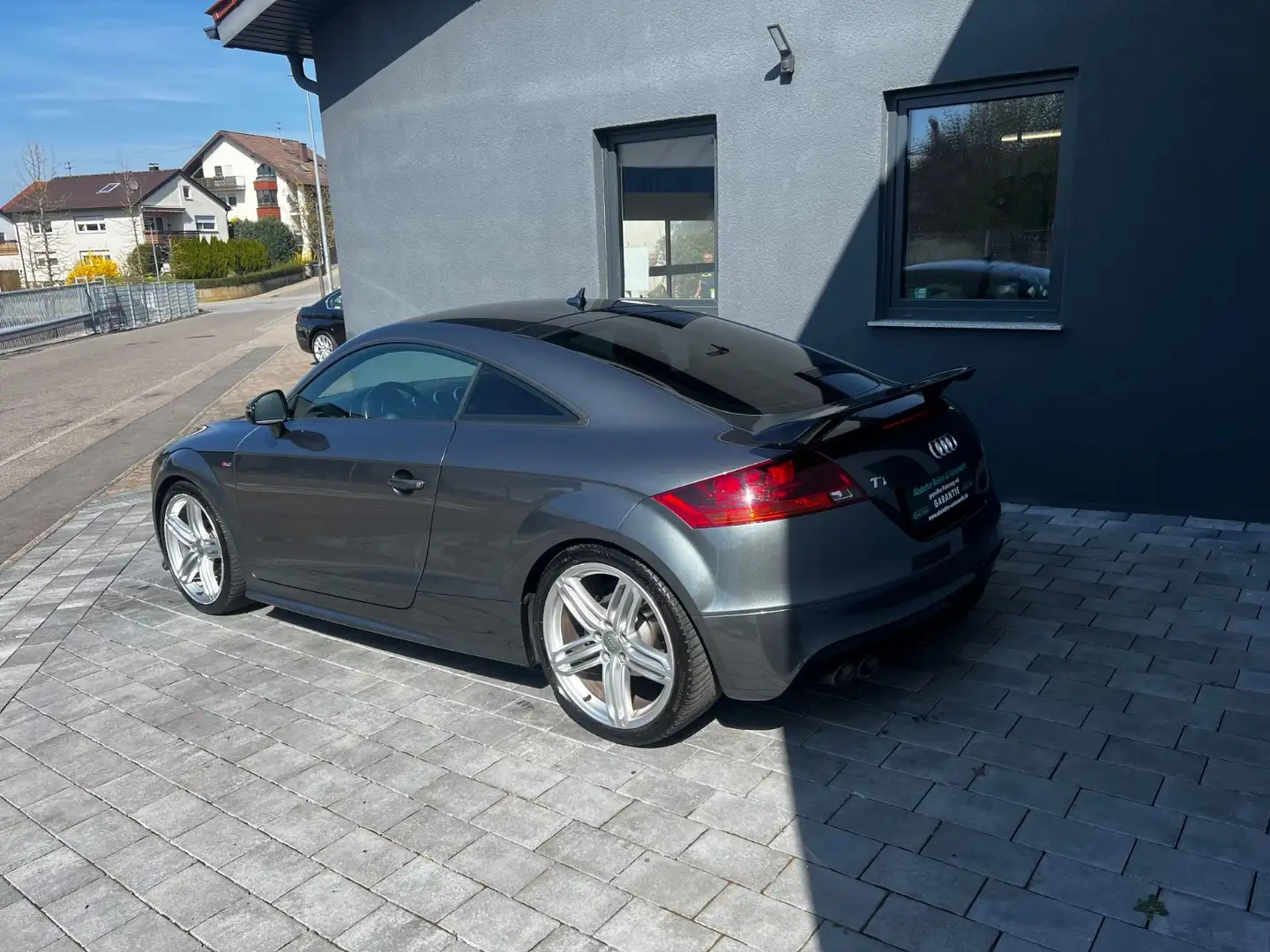 Audi TT 2.0 TDI Coupe quattro/S-line Grau - 2