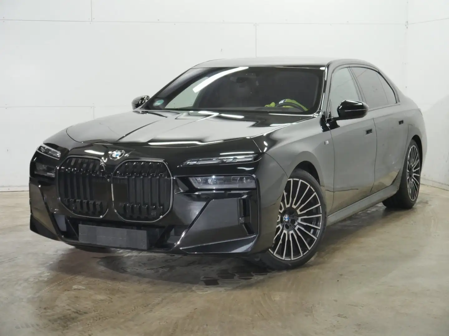 BMW 740 d xDrive Limousine M Paket Pro Executive Lounge Dr Schwarz - 1