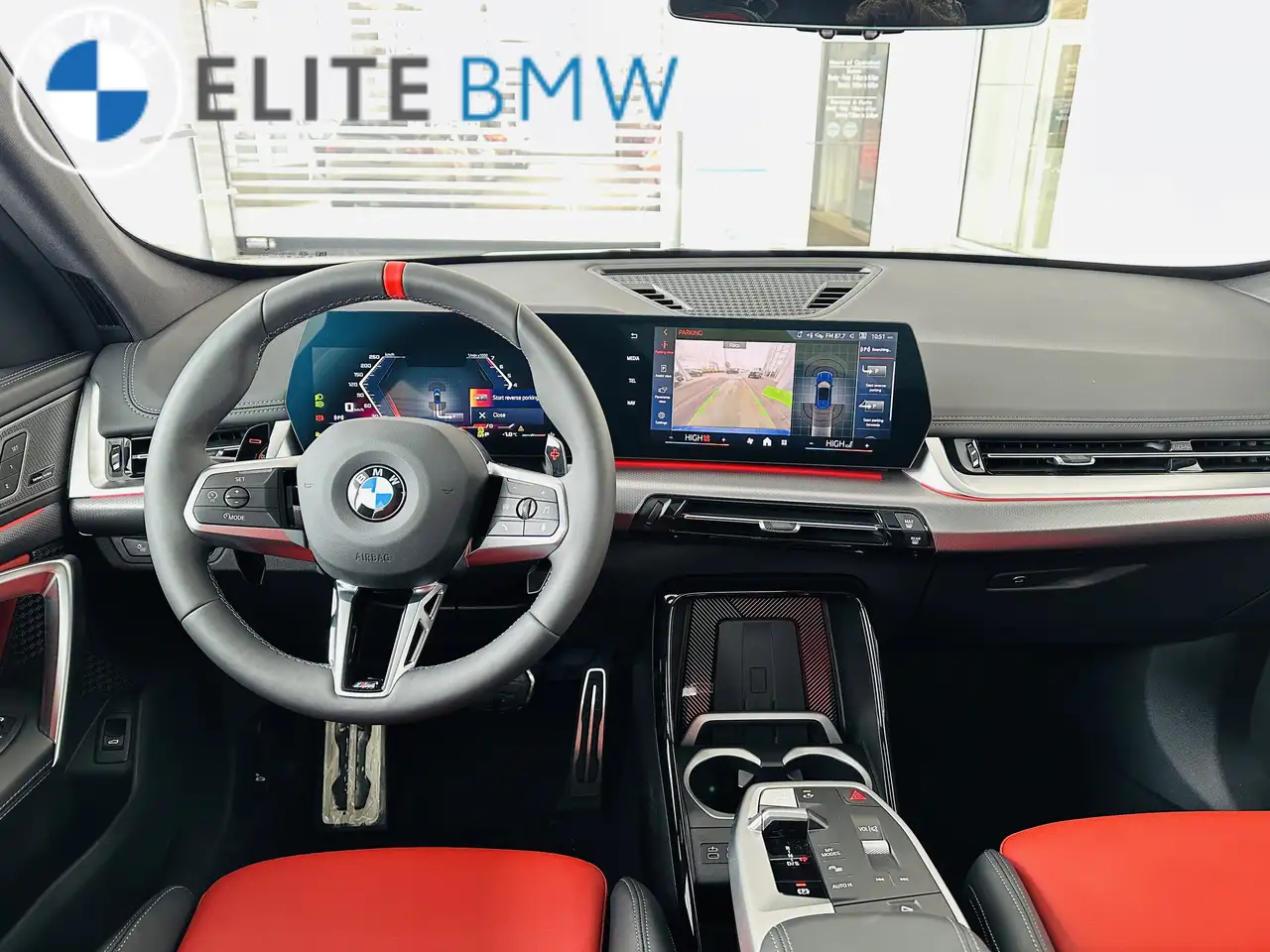 BMW X1 снимка BMW X1