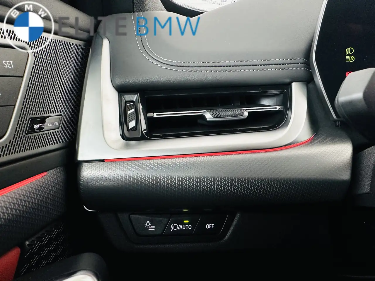 BMW X1 снимка BMW X1