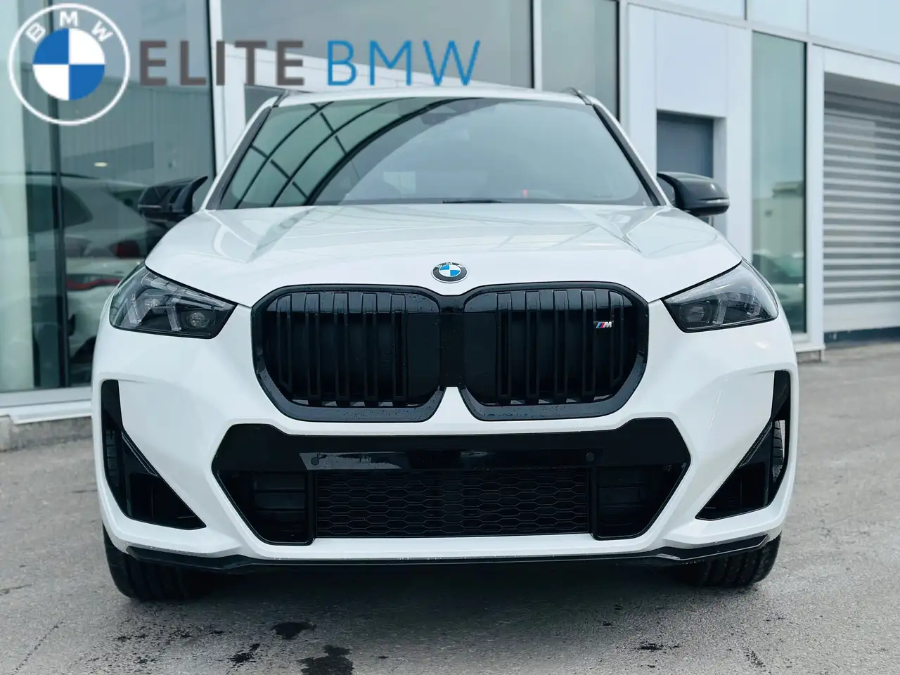 BMW X1 снимка BMW X1
