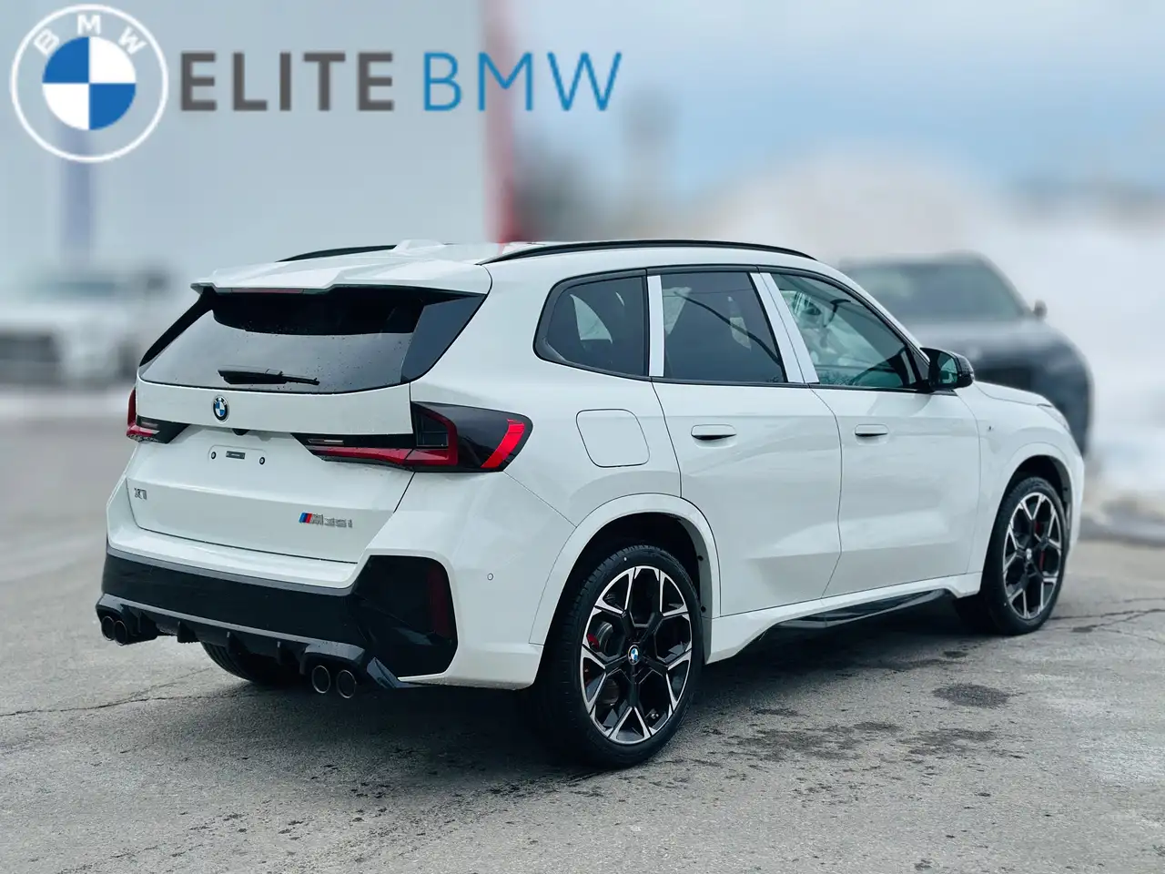 BMW X1 снимка BMW X1