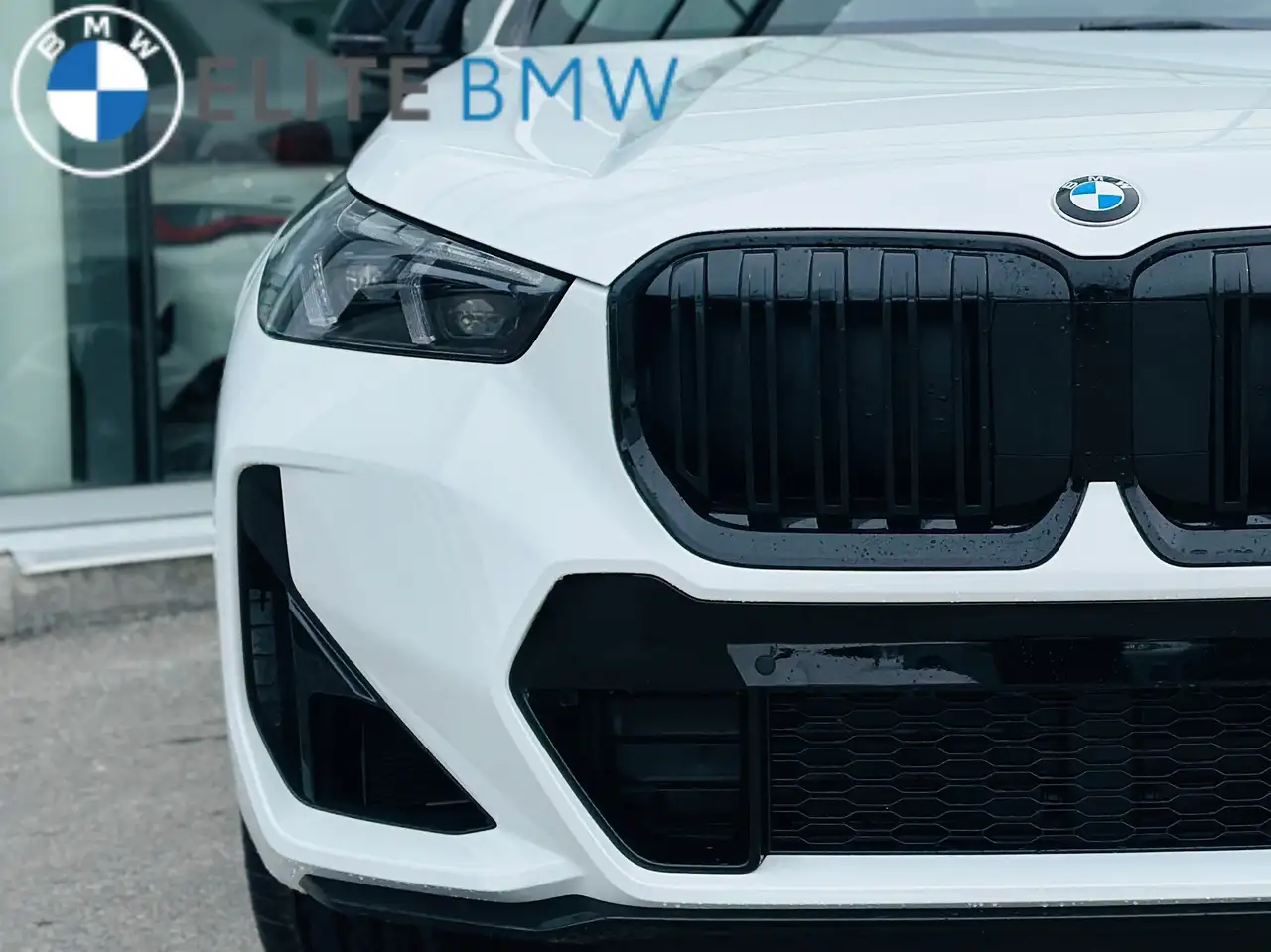 BMW X1 снимка BMW X1