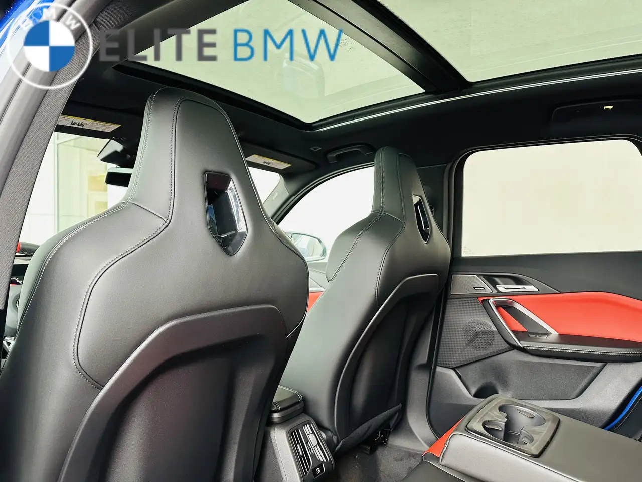 BMW X1 снимка BMW X1