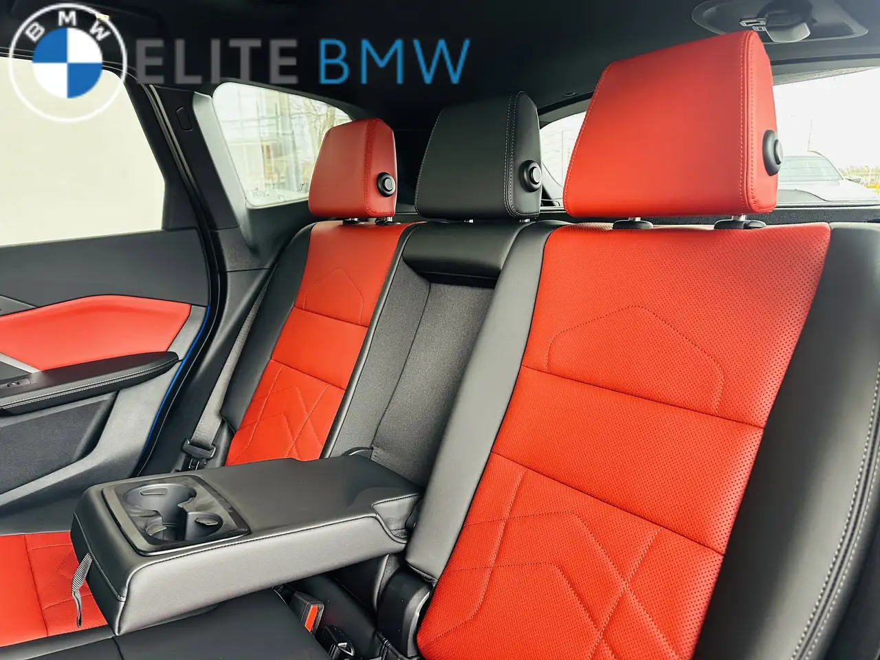 BMW X1 снимка BMW X1