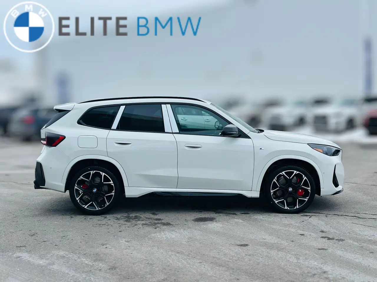 BMW X1 снимка BMW X1