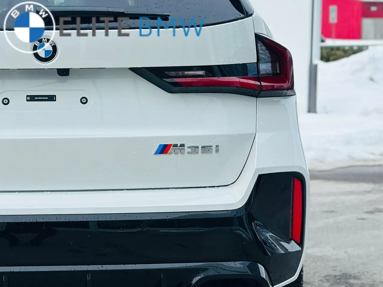 BMW X1 снимка BMW X1