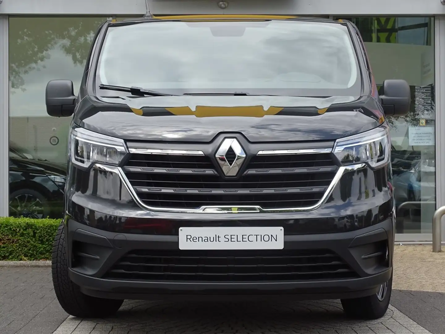 Renault Trafic Grand Confort Dubbel Cabine L2H1 dCi 150 automaat Noir - 2