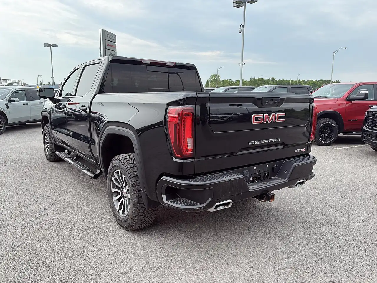 GMC Sierra 1500 photo GMC Sierra 1500