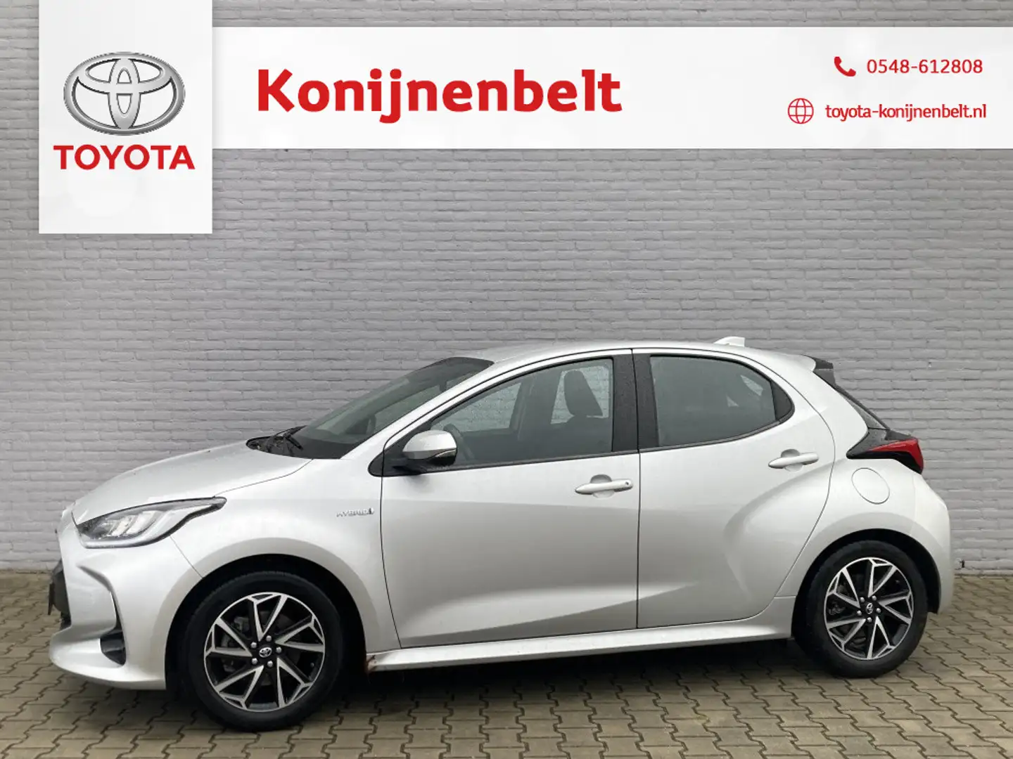 Toyota Yaris 1.5 Hybrid Dynamic Automaat 5-deurs | Trekhaak | N Gris - 1