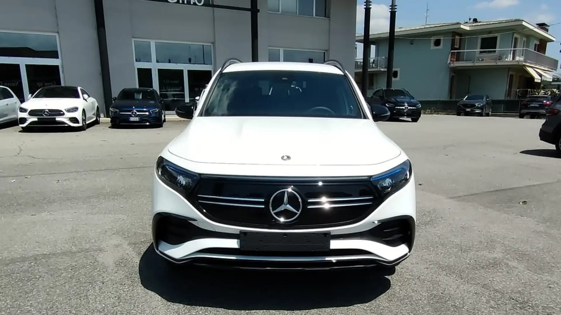 Mercedes-Benz EQB 250 + Bianco - 2