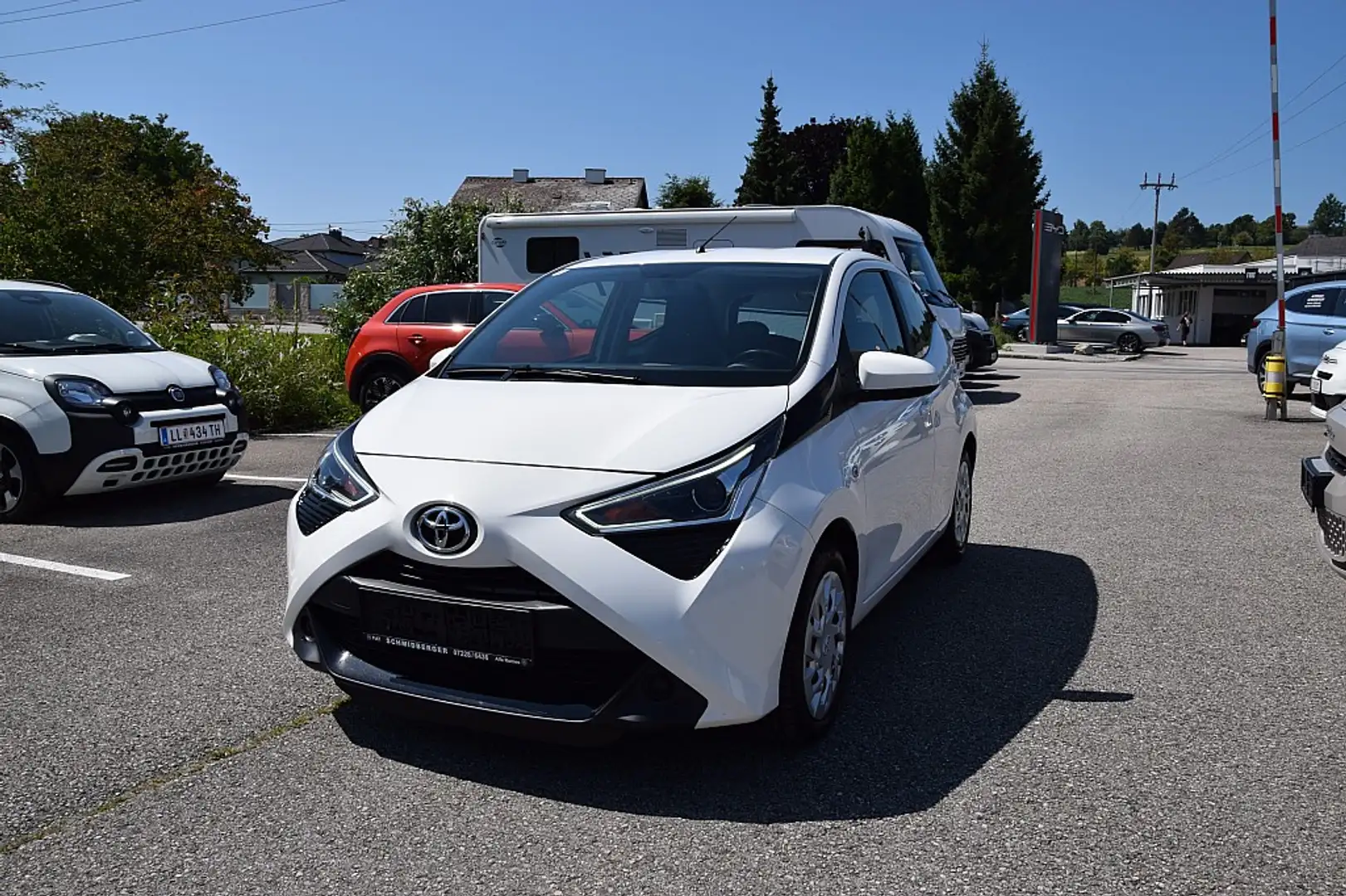 Toyota Aygo 1,0 VVT-i x-play Weiß - 1