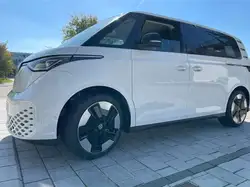 Pro 150kW (204PS), 77kWh, 21", AHK, NEUWAGENZUSTAND