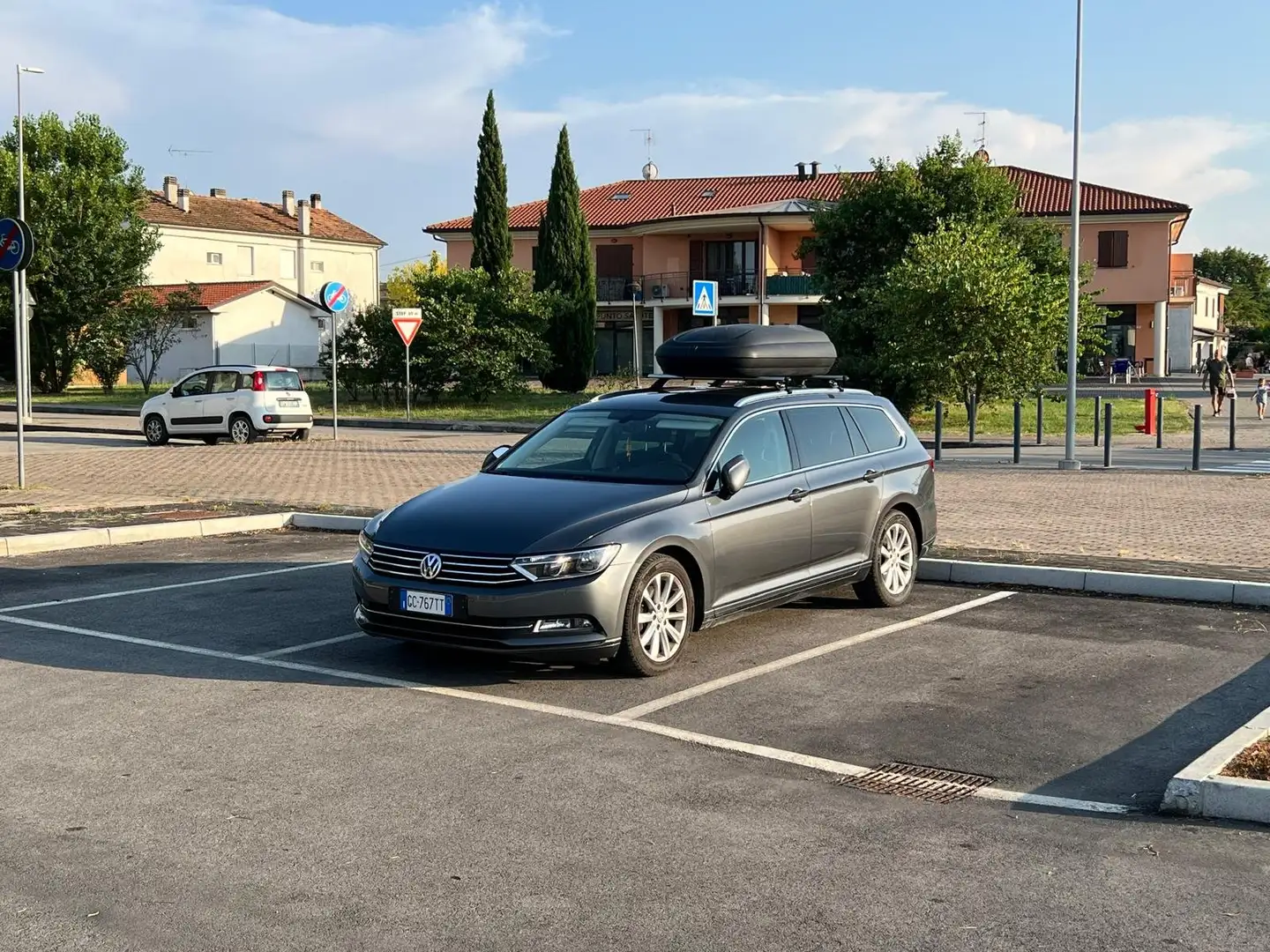 Volkswagen Passat Grigio - 2
