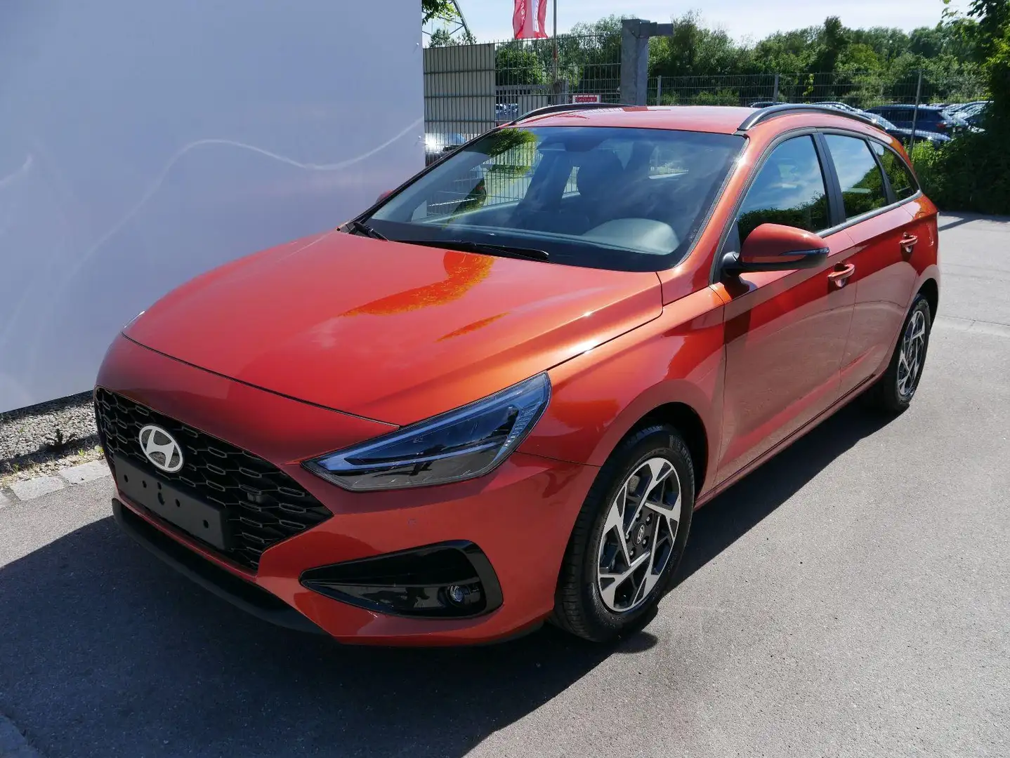Hyundai i30 cw GO 1.0 T-GDi*NAVI*PDC*KAMERA*LED*ACC*SHZ*TEMPOM Orange - 1