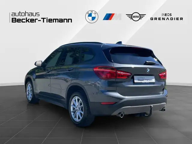 BMW X1 view 4