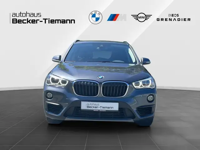 BMW X1 view 2