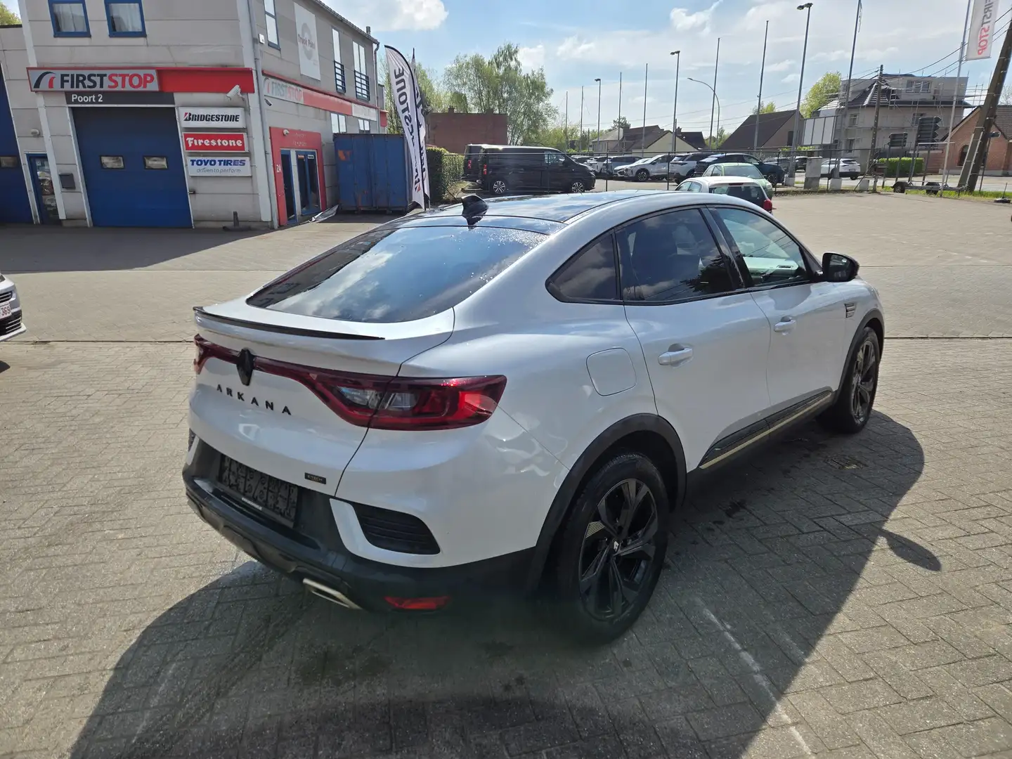 Renault Arkana 1.6i E-TECH HEV E-Tech Engineered Weiß - 2