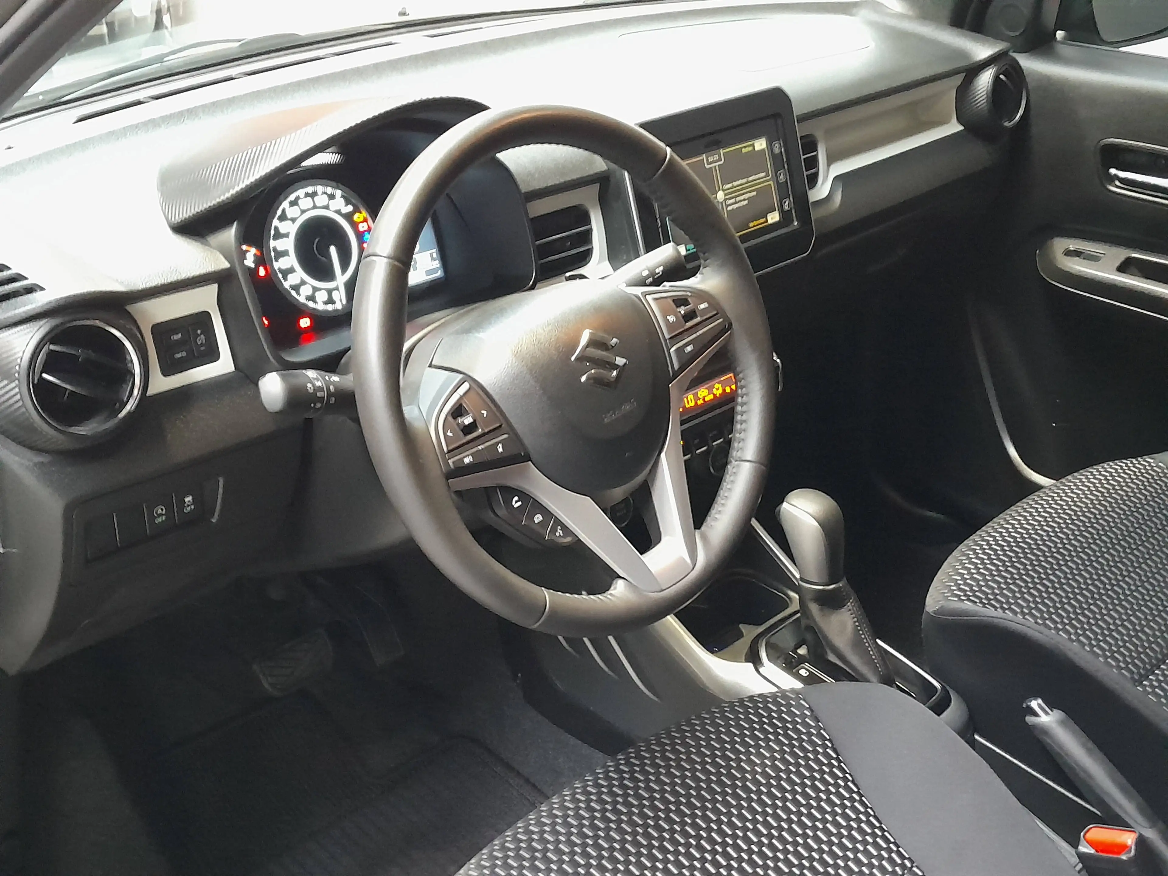 Suzuki Ignis 1.3i 16v GLX Automaat — photo 3